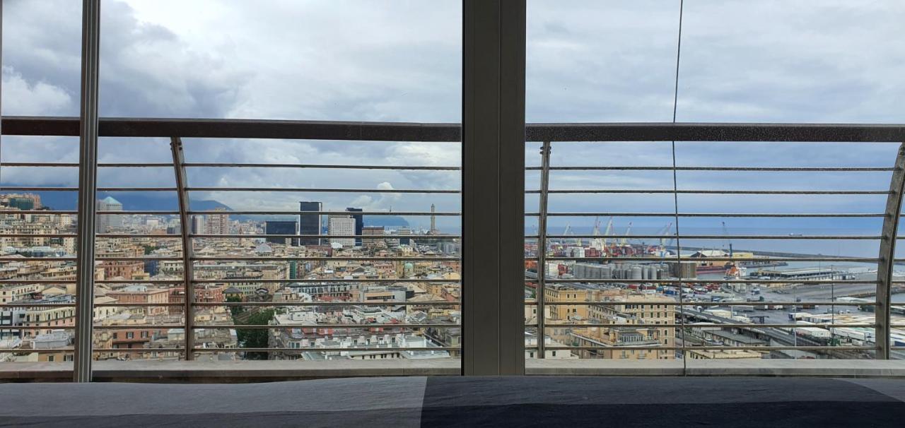 Apartamento Attico Con Vista Su Genova Exterior foto