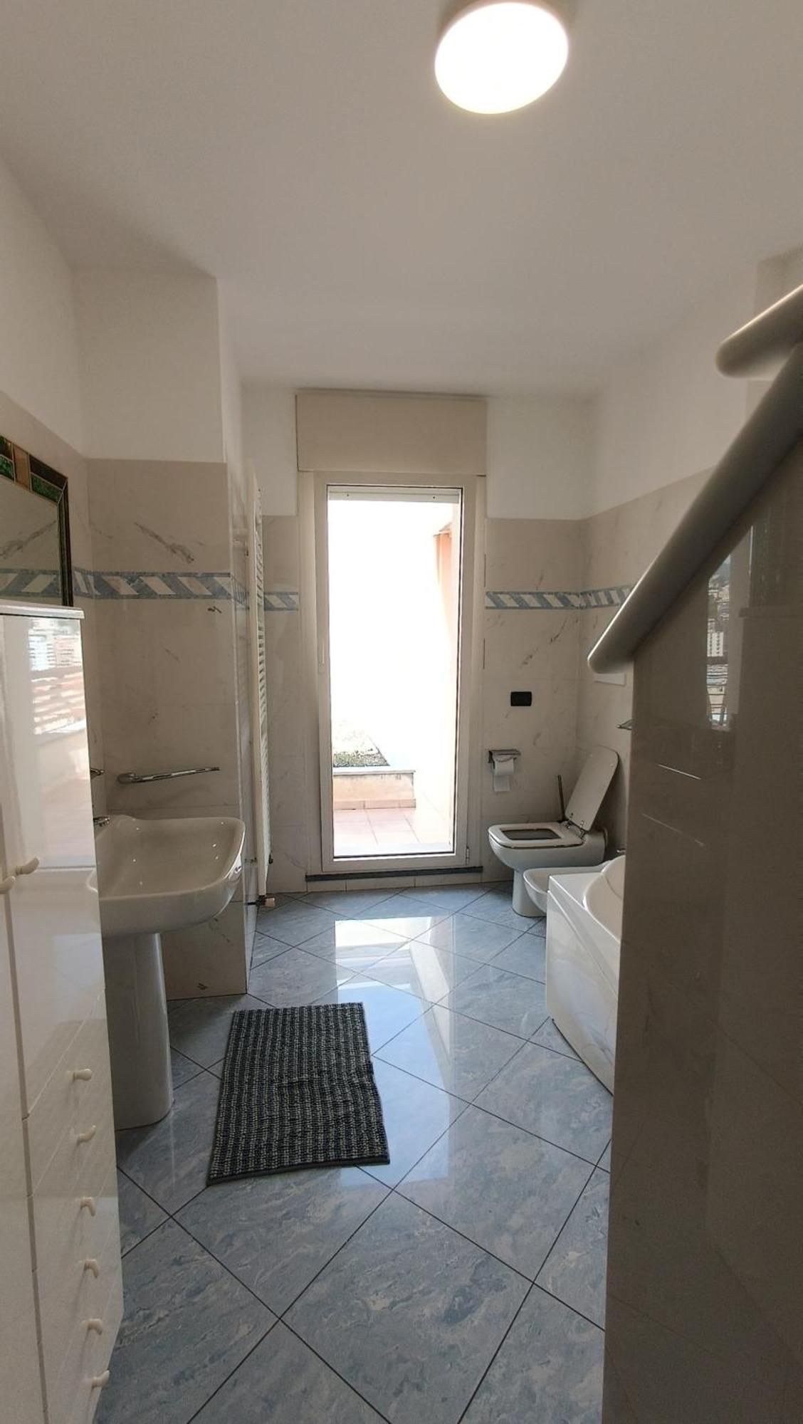 Apartamento Attico Con Vista Su Genova Exterior foto