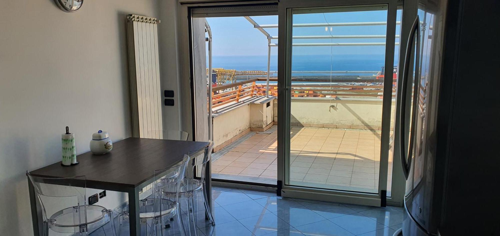 Apartamento Attico Con Vista Su Genova Exterior foto